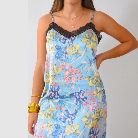 Mystree Slip Dress Silky Floral Lace - Picture 4 of 8